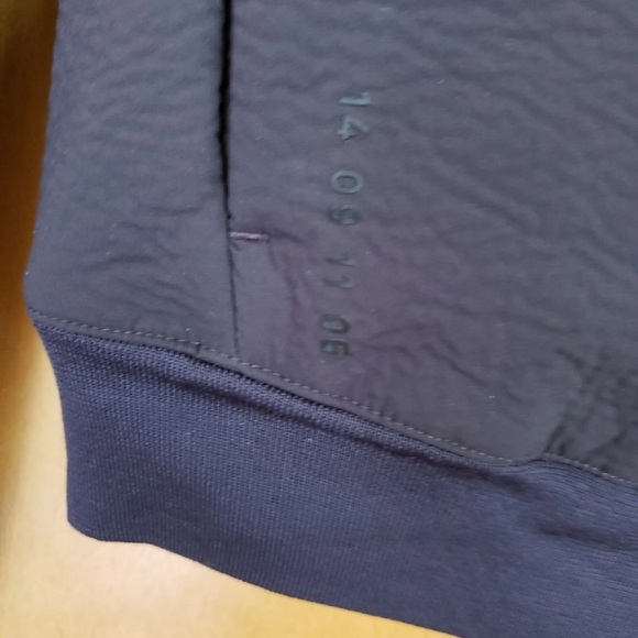 Nike Black Jacket for Women - Picture 3 of 8